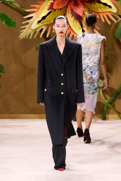 Look 42